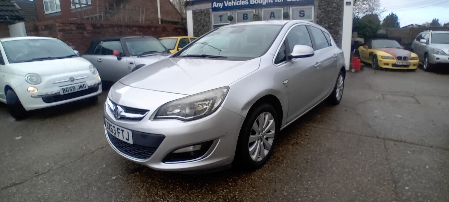 Used Vauxhall Astra 2013 for sale - 77245555: Photo 4