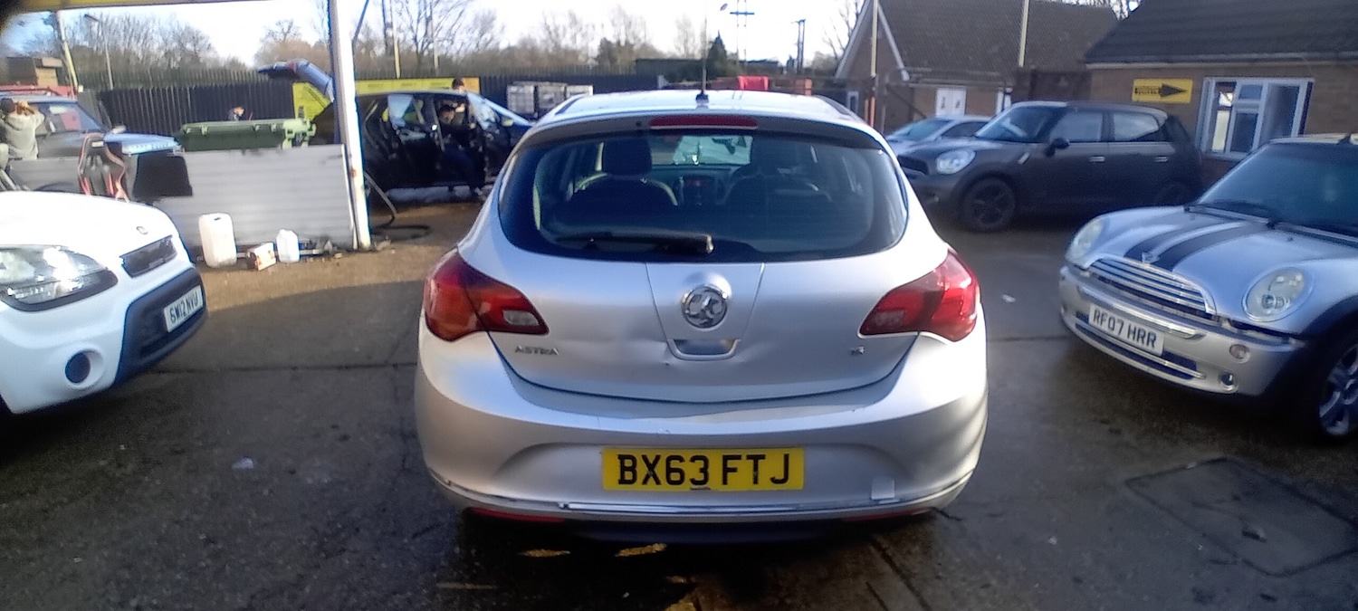 Used Vauxhall Astra 2013 for sale - 77245555: Photo 7
