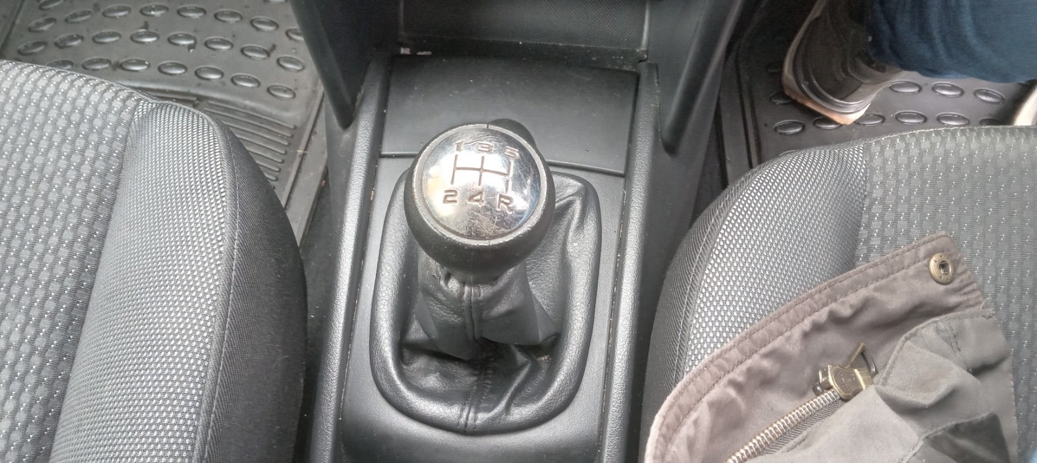 Used Peugeot 207 2010 for sale - 78038795: Photo 15