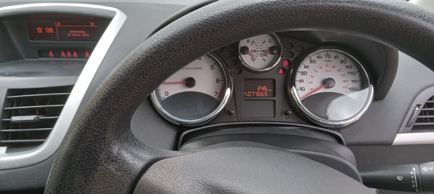 Used Peugeot 207 2010 for sale - 78038795: Photo 17