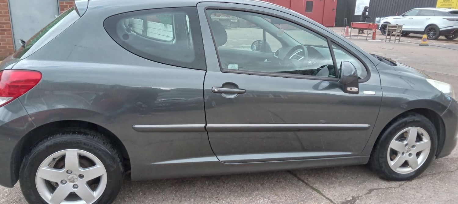 Used Peugeot 207 2010 for sale - 78038795: Photo 8