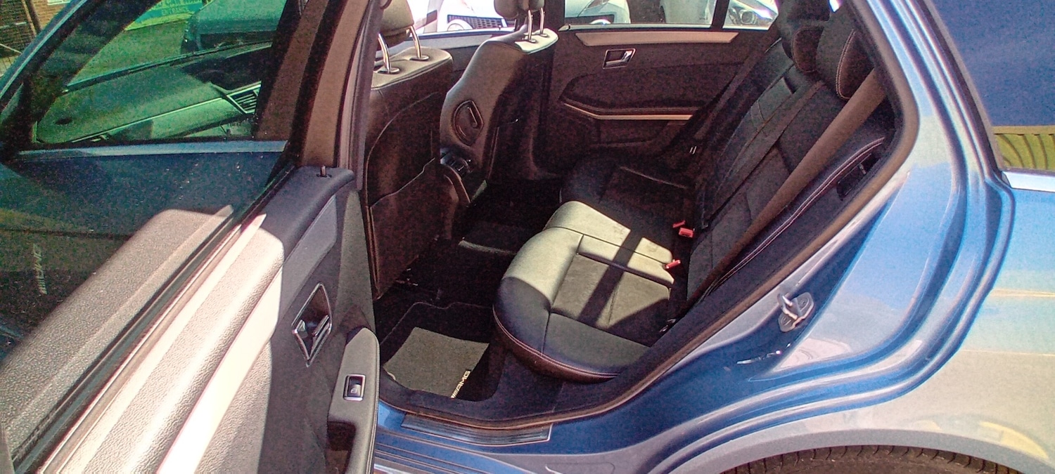 Used Mercedes-Benz E-Class 2010 for sale - 76047647: Photo 15