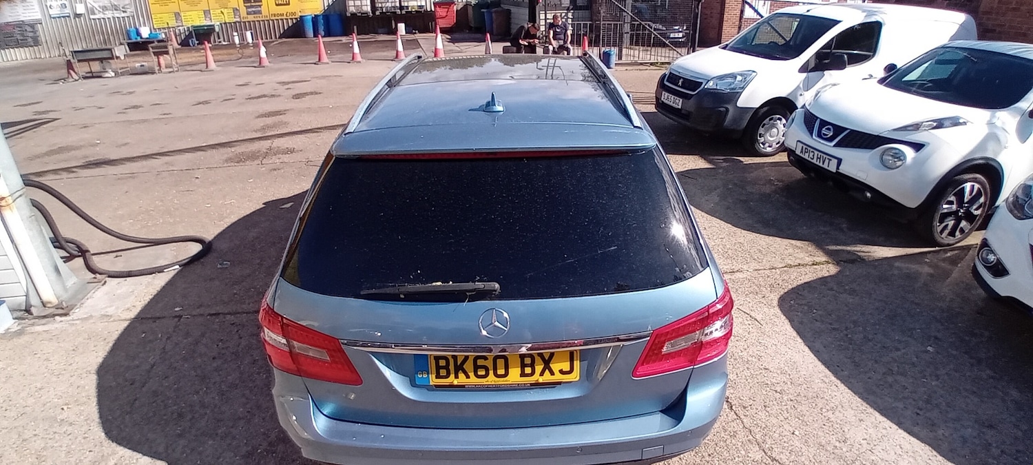 Used Mercedes-Benz E-Class 2010 for sale - 76047647: Photo 7