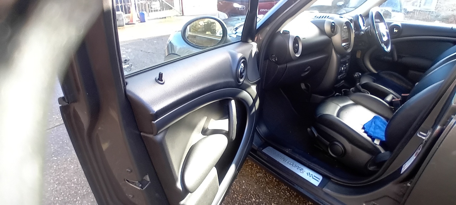 Used MINI Countryman 2011 for sale - 76778424: Photo 16