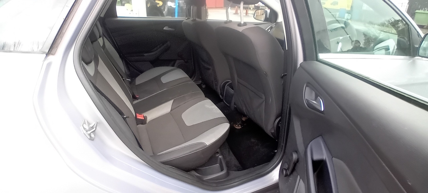 Used Ford Focus 2012 for sale - 77530538: Photo 11