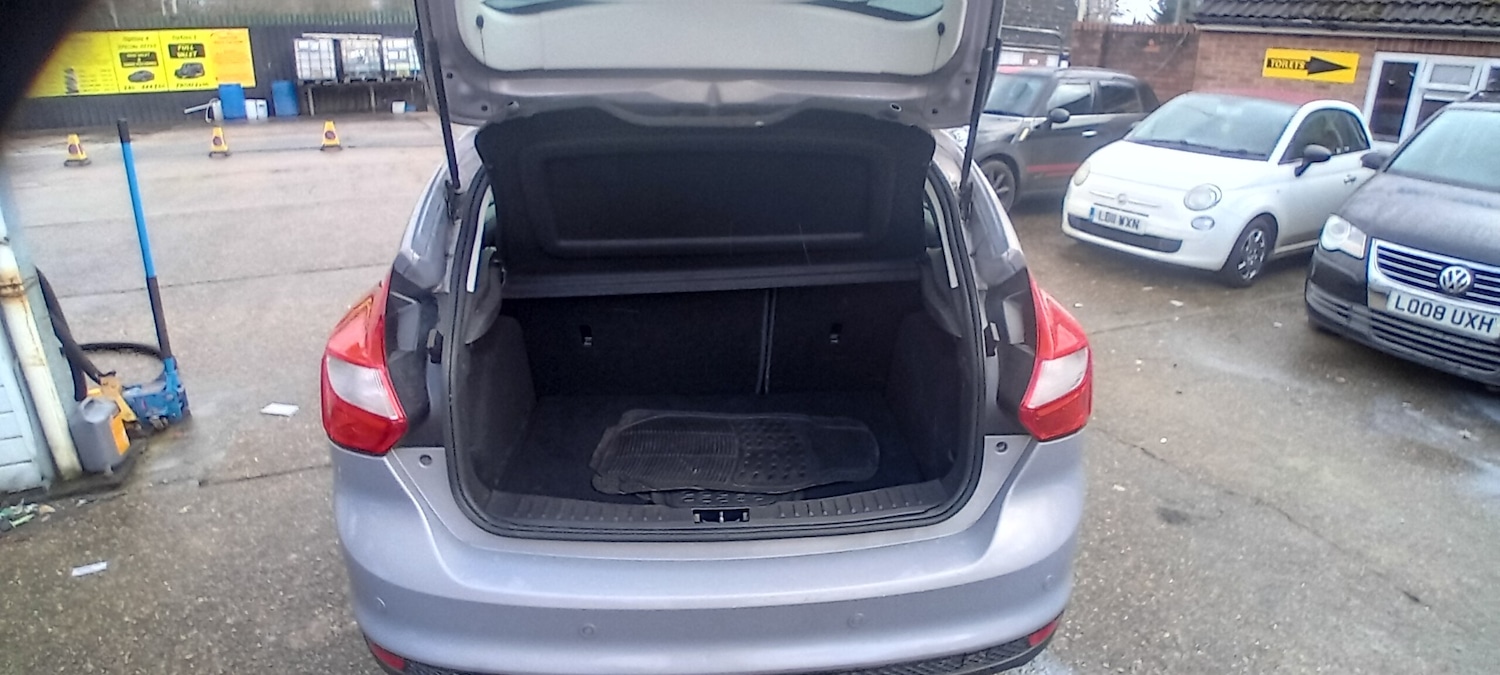 Used Ford Focus 2012 for sale - 77530538: Photo 13