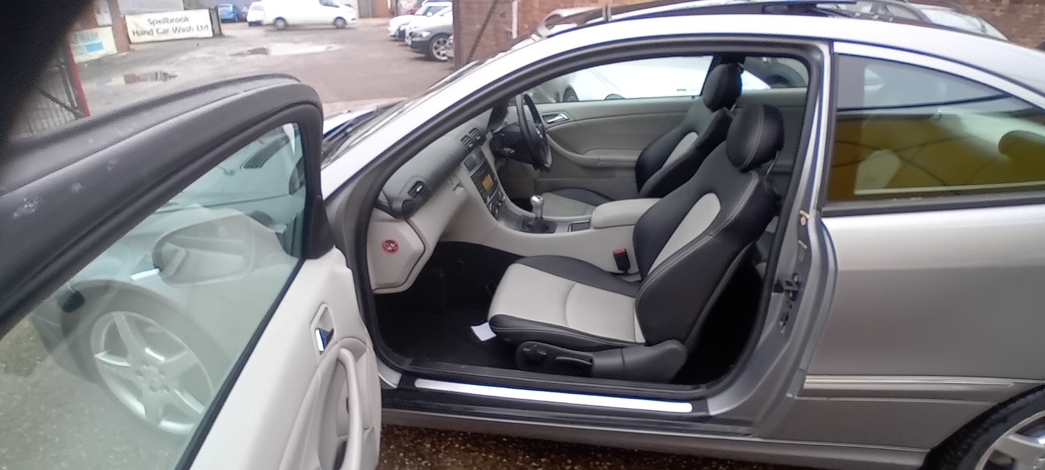 Used Mercedes-Benz CLC Class 2010 for sale - 77323720: Photo 12