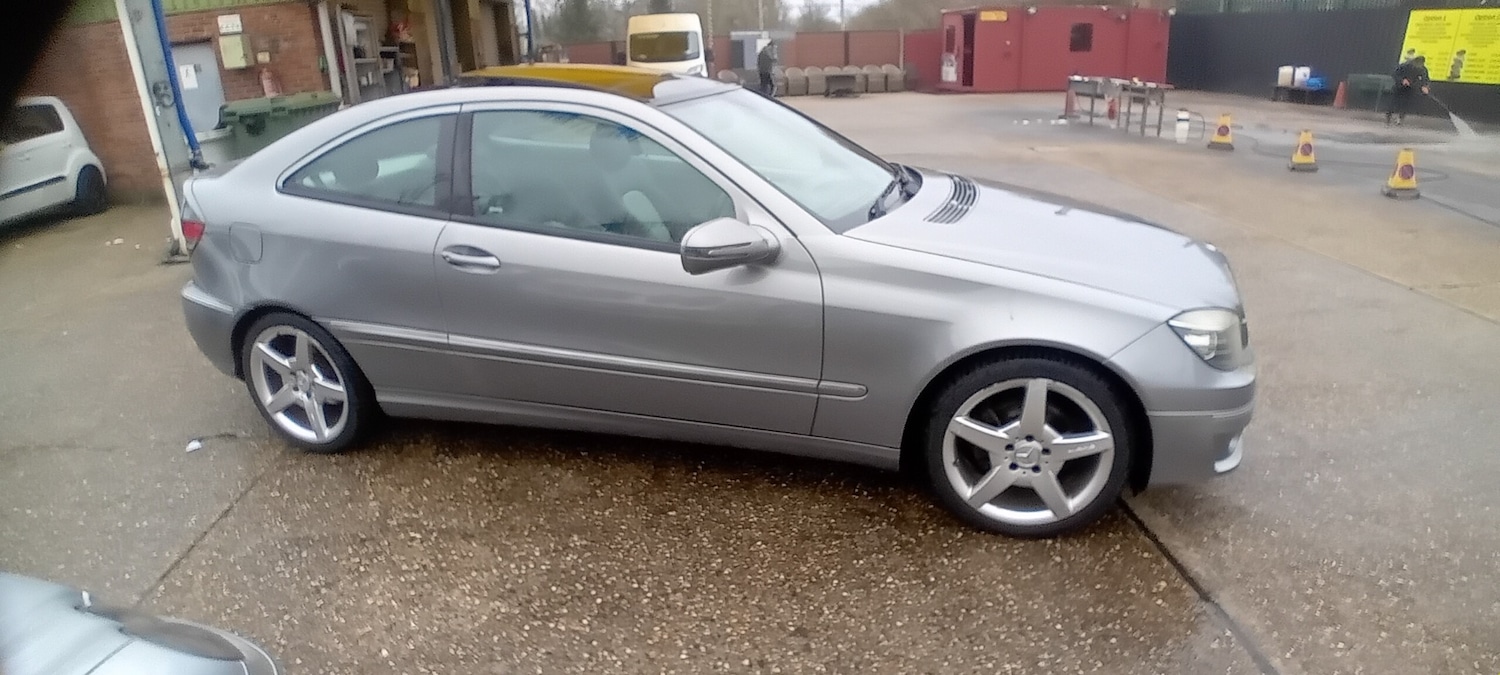 Used Mercedes-Benz CLC Class 2010 for sale - 77323720: Photo 6