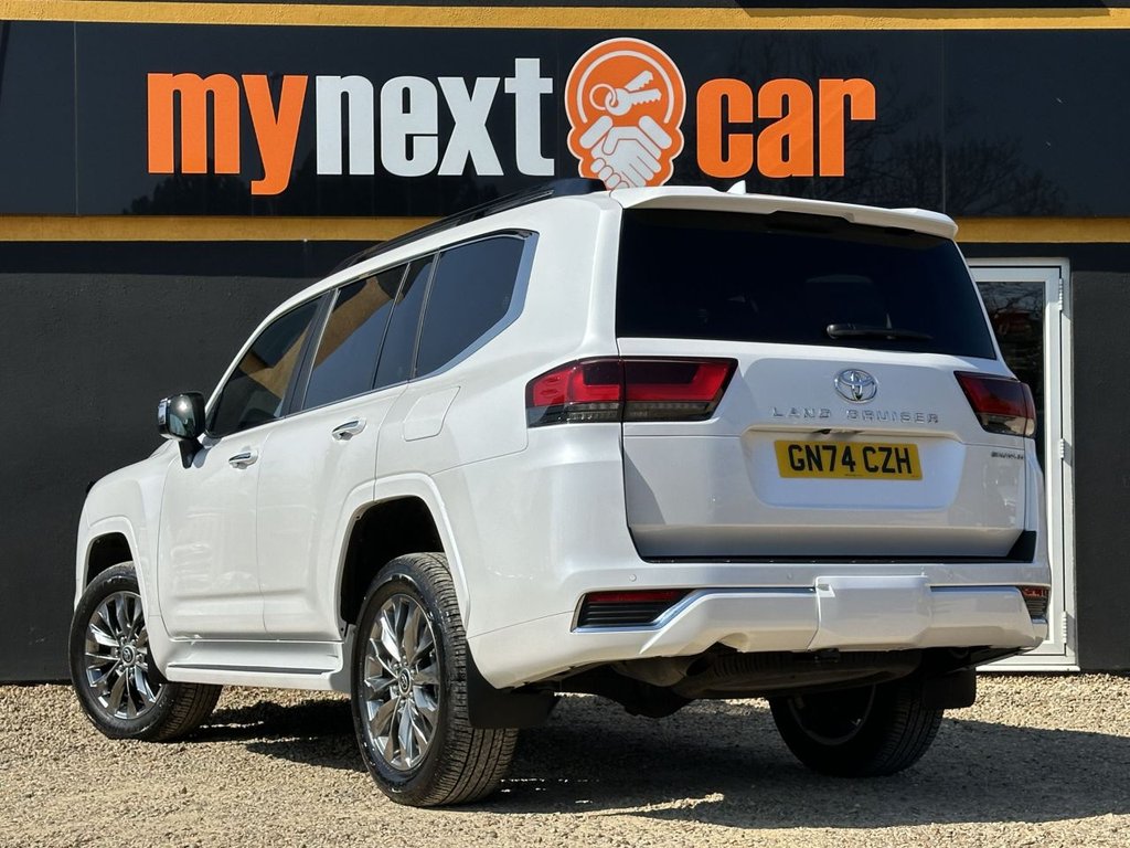 Used Toyota Land Cruiser 2024 for sale - 78162442: Photo 11