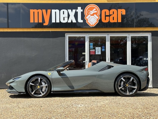 Used Ferrari SF90 Stradale 2024 for sale - 75171190: Photo 11