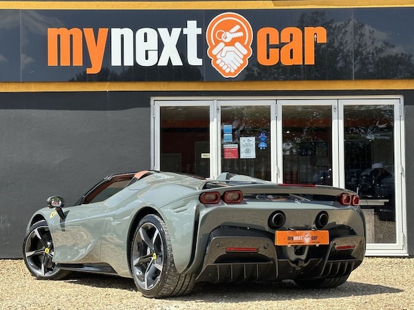 Used Ferrari SF90 Stradale 2024 for sale - 75171190: Photo 13