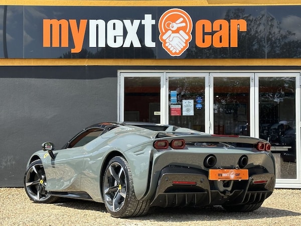 Used Ferrari SF90 Stradale 2024 for sale - 75171190: Photo 14