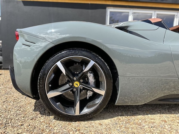 Used Ferrari SF90 Stradale 2024 for sale - 75171190: Photo 22