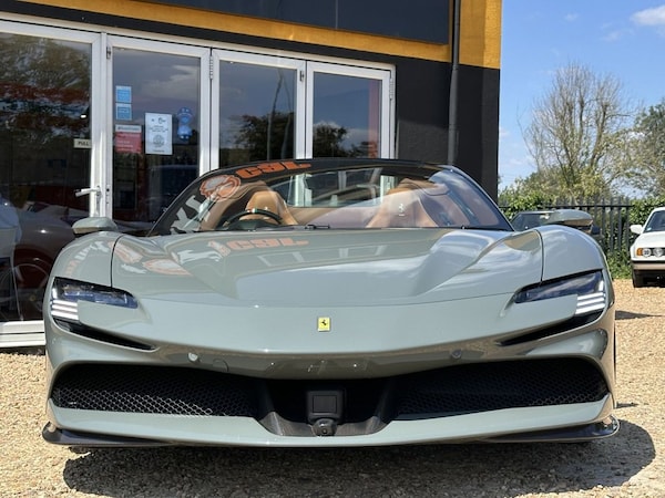 Used Ferrari SF90 Stradale 2024 for sale - 75171190: Photo 6