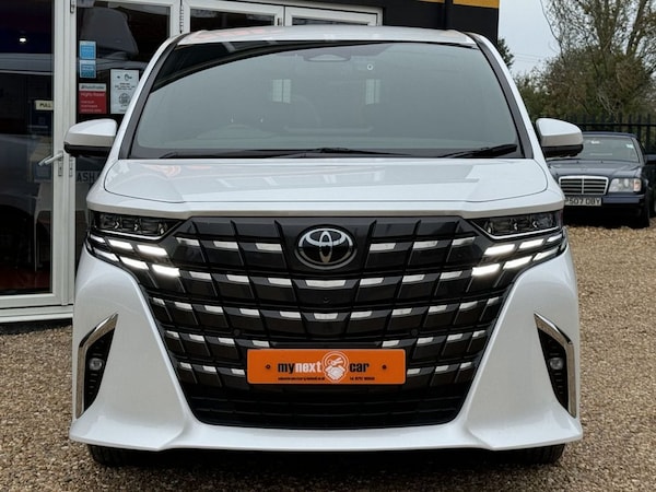 Used Toyota Alphard 2023 for sale - 72662872: Photo 2
