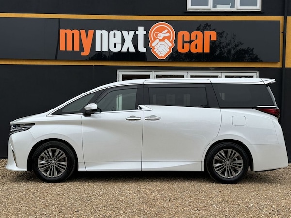 Used Toyota Alphard 2023 for sale - 72662872: Photo 4