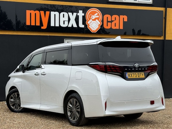 Used Toyota Alphard 2023 for sale - 72662872: Photo 5