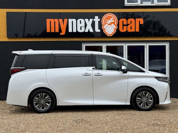 Used Toyota Alphard 2023 for sale - 72662872: Photo 8