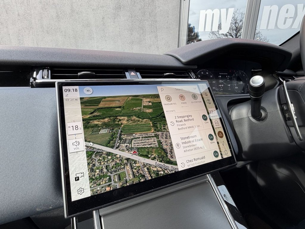 Used Land Rover Range Rover Velar 2024 for sale - 78162499: Photo 17