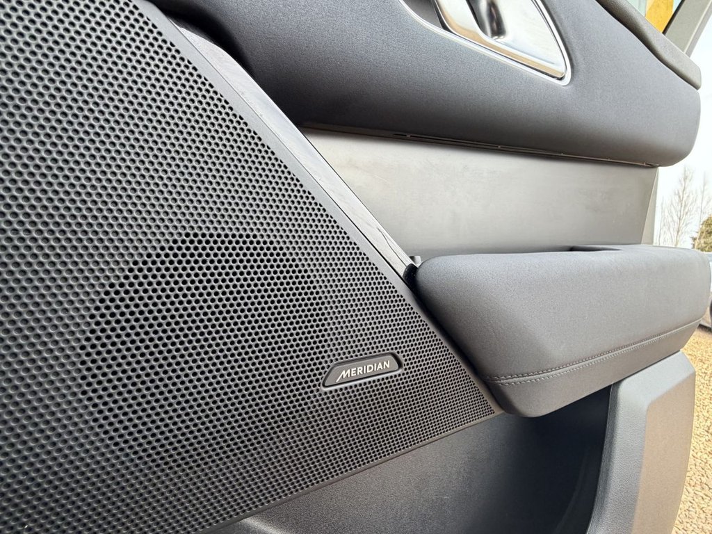 Used Land Rover Range Rover Velar 2024 for sale - 78162499: Photo 19