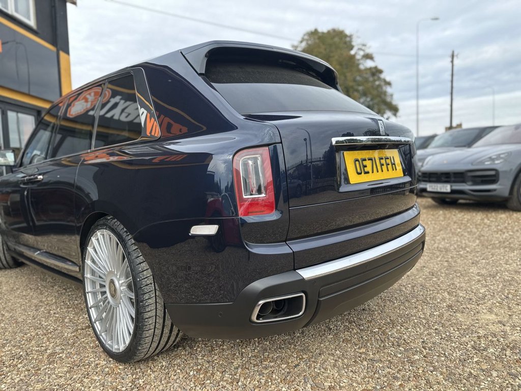 Used Rolls-Royce Cullinan 2021 for sale - 76163288: Photo 10