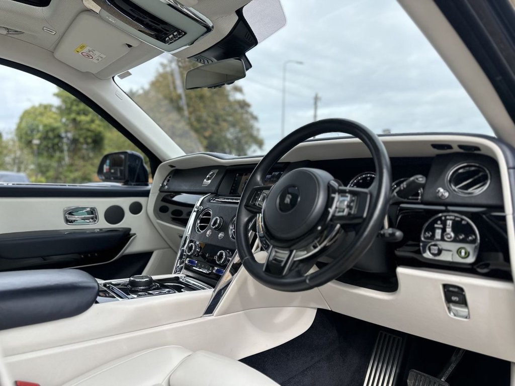 Used Rolls-Royce Cullinan 2021 for sale - 76163288: Photo 15