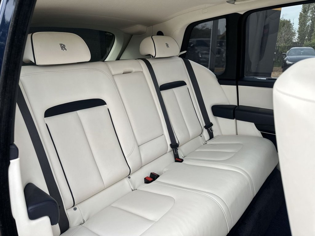 Used Rolls-Royce Cullinan 2021 for sale - 76163288: Photo 16