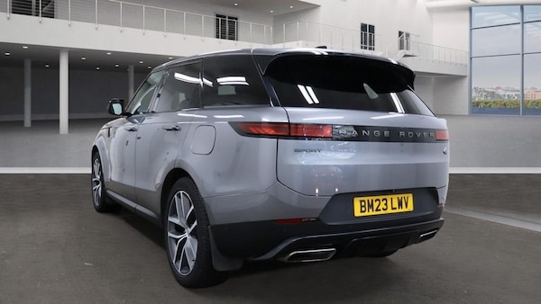Used Land Rover Range Rover Sport 2023 for sale - 76256623: Photo 3