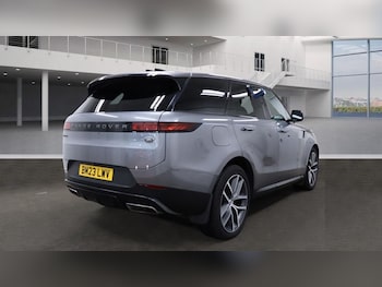 Used Land Rover Range Rover Sport 2023 for sale - 76256623: Photo 4