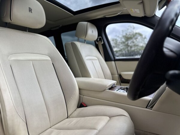 Used Rolls-Royce Cullinan 2019 for sale - 75653954: Photo 17