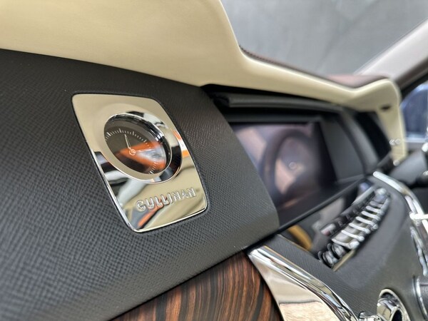 Used Rolls-Royce Cullinan 2019 for sale - 75653954: Photo 26