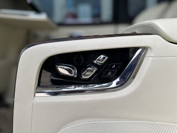Used Rolls-Royce Cullinan 2019 for sale - 75653954: Photo 34