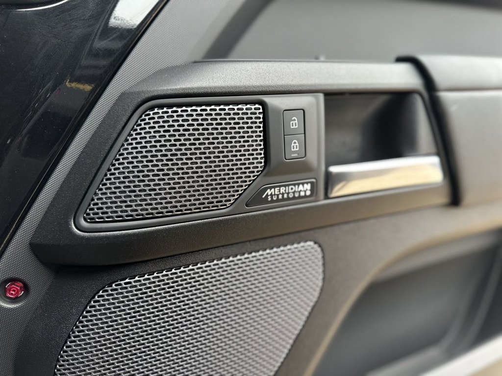 Used Land Rover Defender 2023 for sale - 78162502: Photo 37