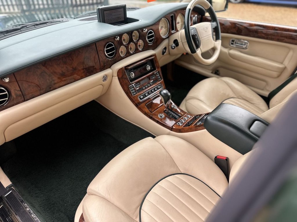 Used Bentley Arnage 2001 for sale - 76546936: Photo 18