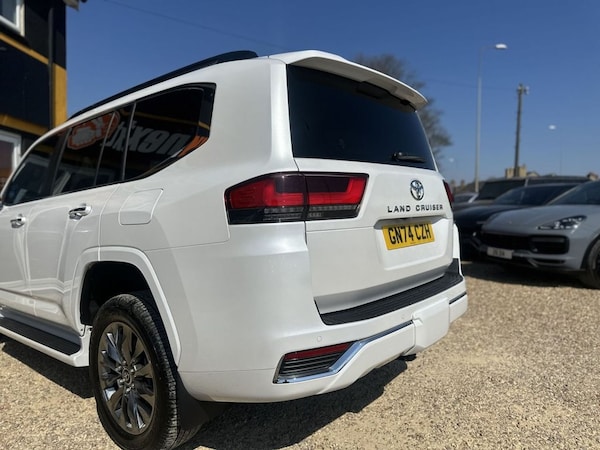 Used Toyota Landcruiser 2024 for sale - 74257771: Photo 13