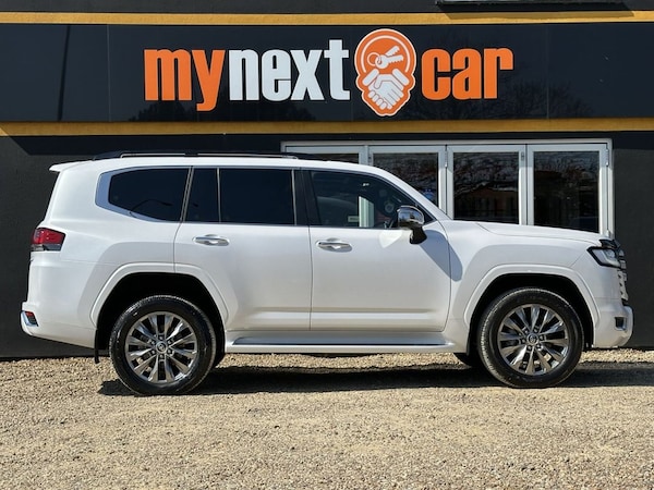 Used Toyota Landcruiser 2024 for sale - 74257771: Photo 17