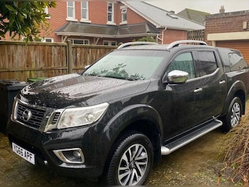 Used Nissan Navara 2016 for sale - 76950606: Photo