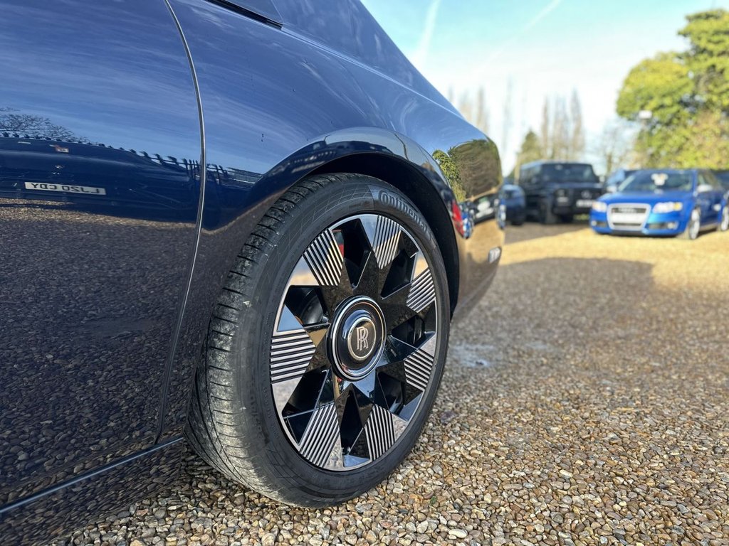 Used Rolls-Royce Phantom 2025 for sale - 78162405: Photo 11