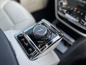 Used Rolls-Royce Phantom 2025 for sale - 78162405: Photo