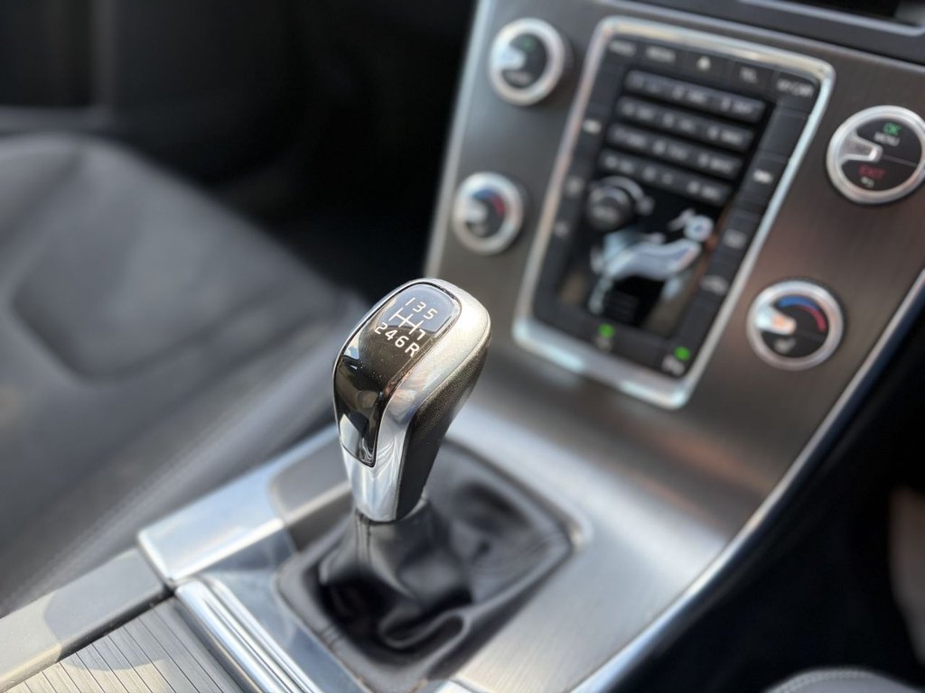 Used Volvo S60 2015 for sale - 78212951: Photo 16