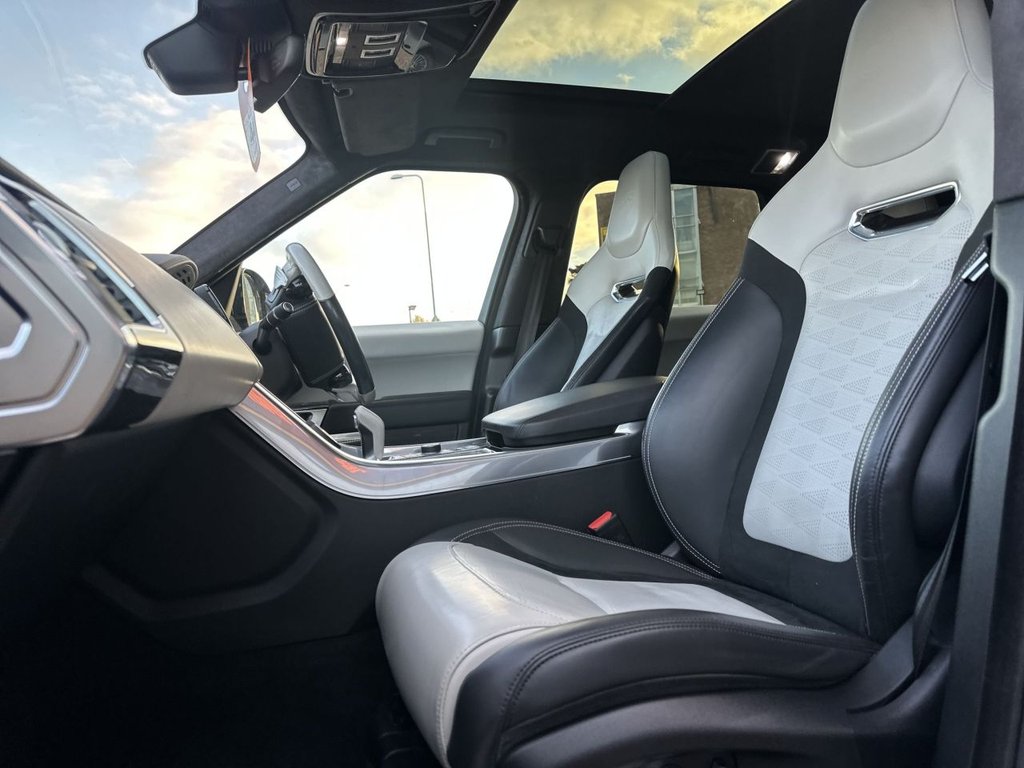 Used Land Rover Range Rover Sport 2019 for sale - 76623260: Photo 18