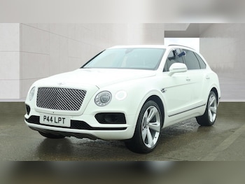 Used Bentley Bentayga 2018 for sale - 78162519: Photo