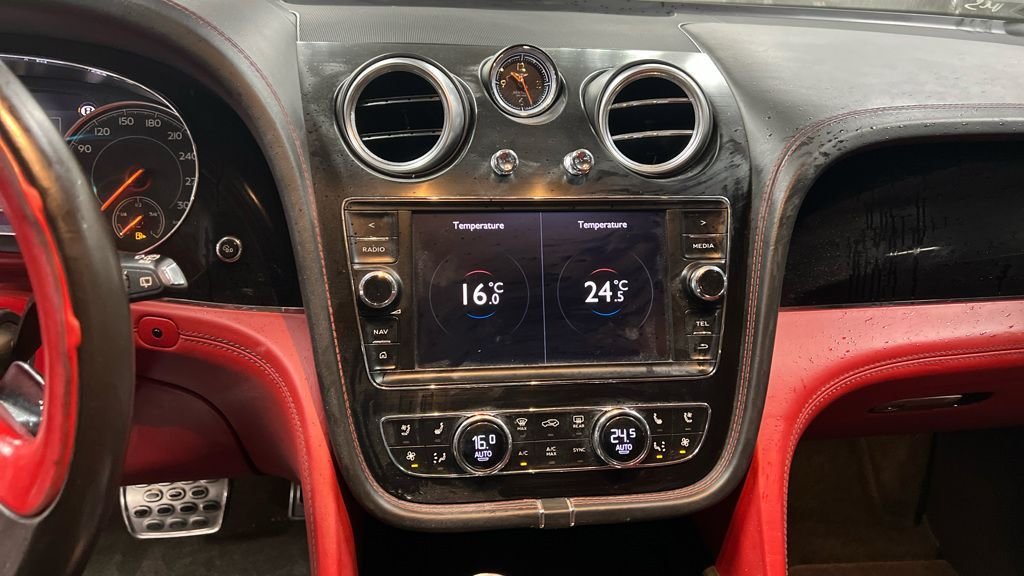 Used Bentley Bentayga 2018 for sale - 78162519: Photo 8