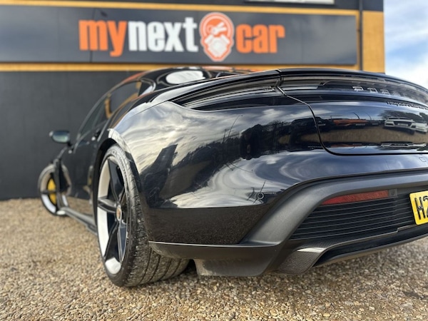 Used Porsche Taycan 2020 for sale - 74124002: Photo 7
