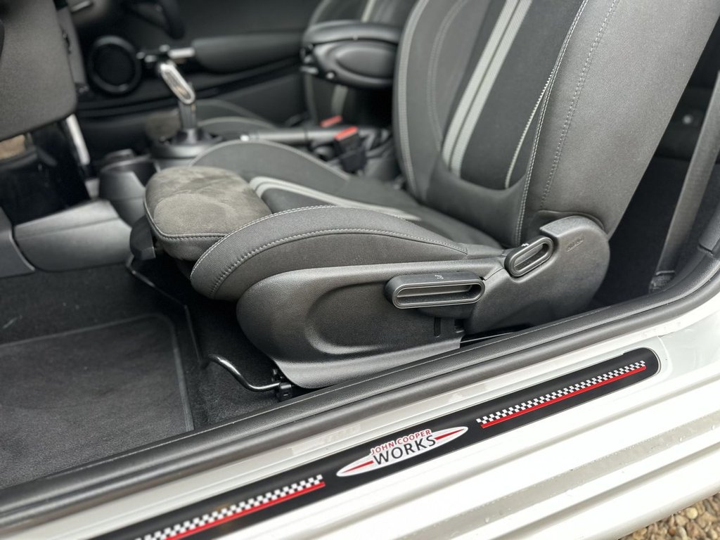 Used MINI Hatch 2020 for sale - 76236098: Photo 17