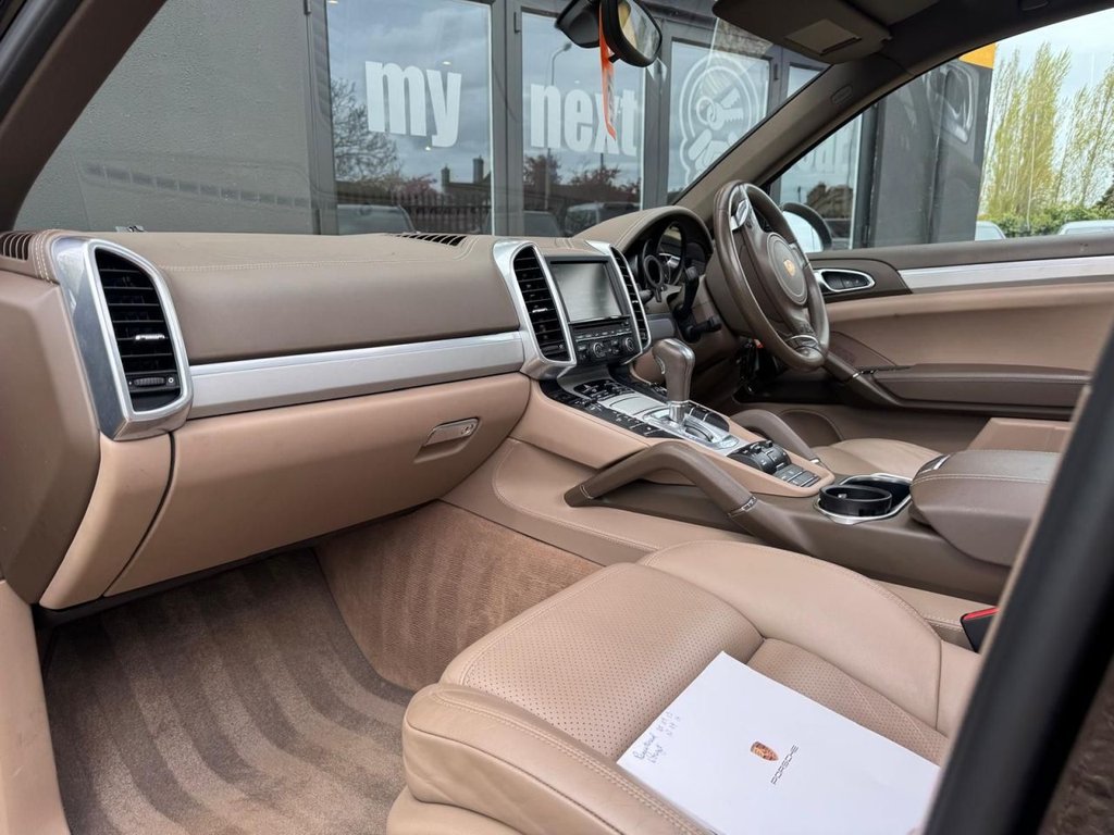 Used Porsche Cayenne 2013 for sale - 78212771: Photo 16
