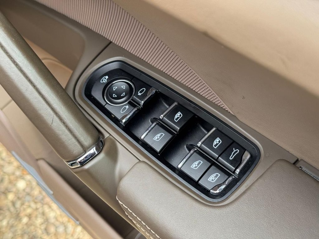 Used Porsche Cayenne 2013 for sale - 78212771: Photo 20