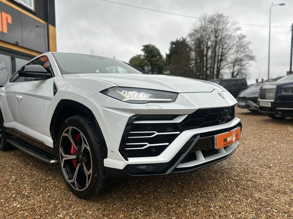 Used Lamborghini Urus 2018 for sale - 78162469: Photo 2