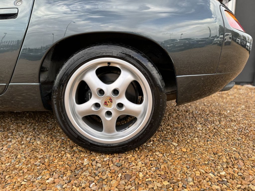 Used Porsche 928 1994 for sale - 78162421: Photo 13