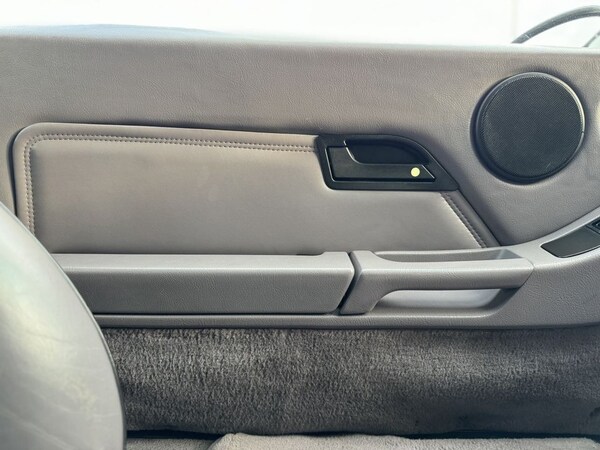 Used Porsche 928 1994 for sale - 74985333: Photo 24